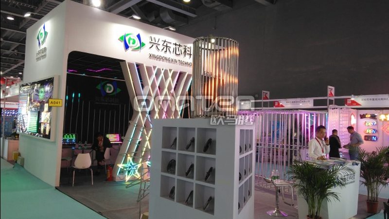 户外灯箱制作工艺流程揭秘：从设计到防水规范