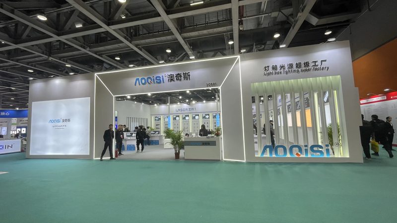 PS与AI在广告设计培训中的角色与区别